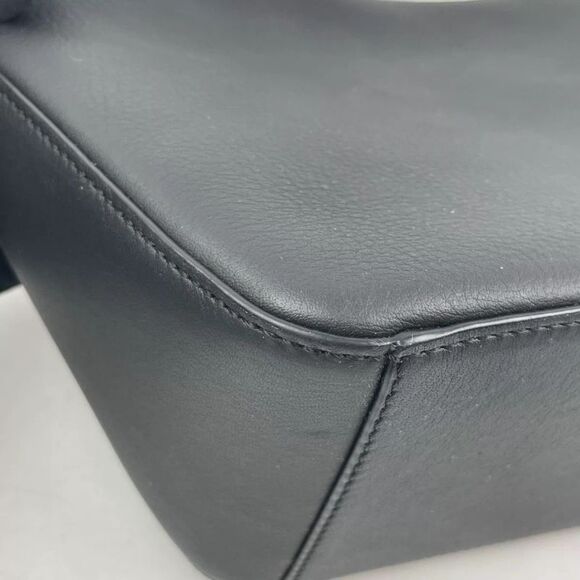 Loewe Women Pre-Loved Bag Very Good Condition - Picture 3 of 9